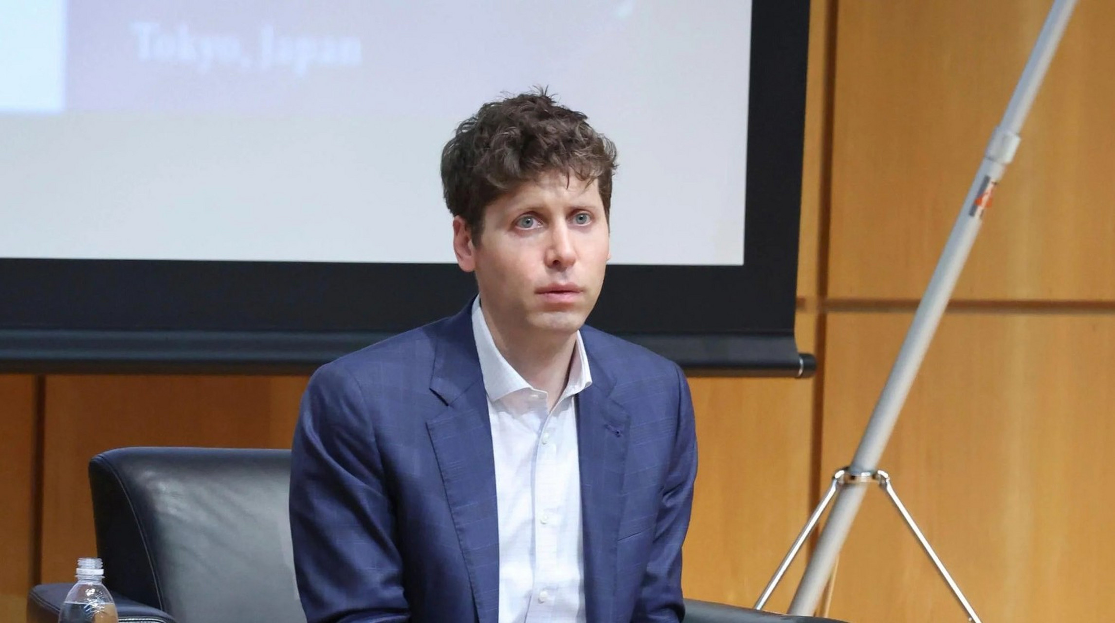 OpenAI CEO力挺AI技术安全:称GPT-4已足够稳健,呼吁开发者大胆创新