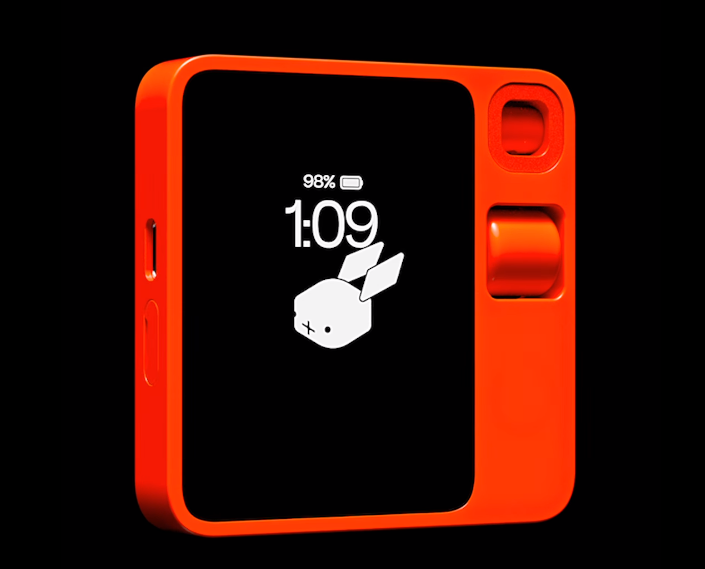 Rabbit r1 AI 助手隐私风波:秘密存储用户聊天记录,隐私保护引众议