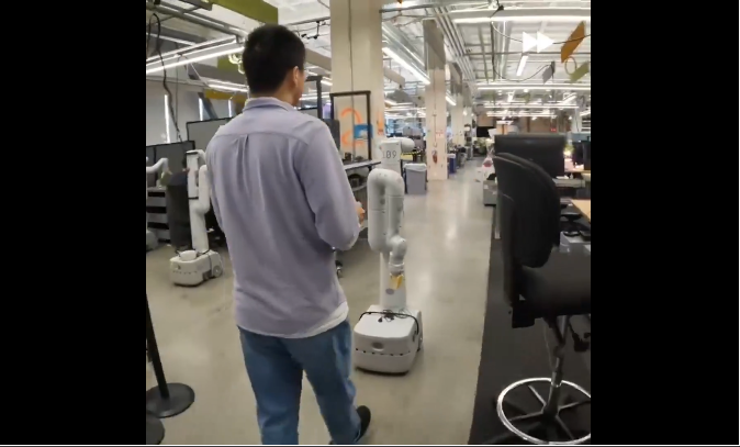 谷歌机器人获‘天眼’赋能:Gemini 1.5 Pro助力实现记忆导航新突破